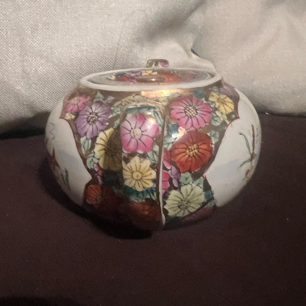 Vintage Asian Fish Design Teapot 1950s - Picture 3 of 5